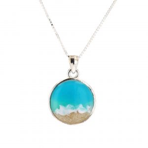 Shoreline circle necklace in sterling silver